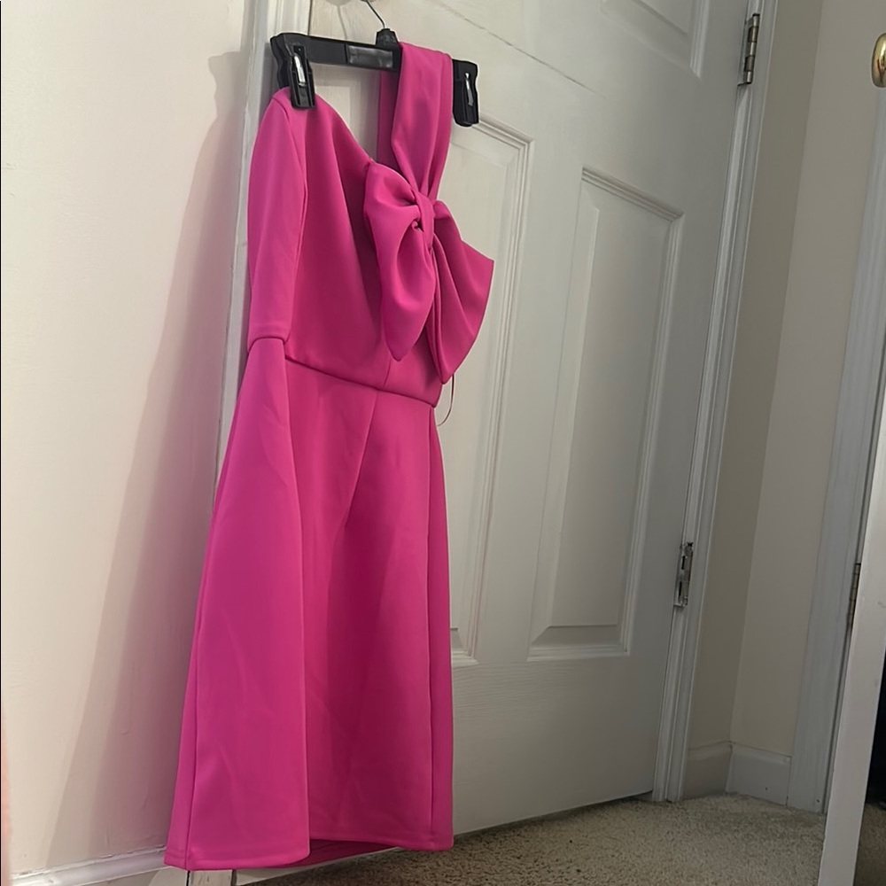 Elegant Pink Bow Dress